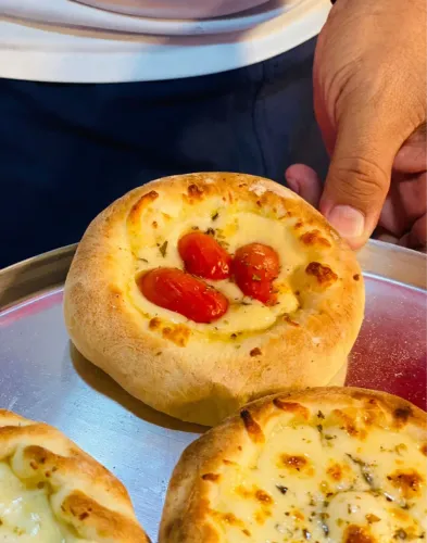 Tudo de Pizza em um só lugar - Curso, Consultoria e Buffet! 