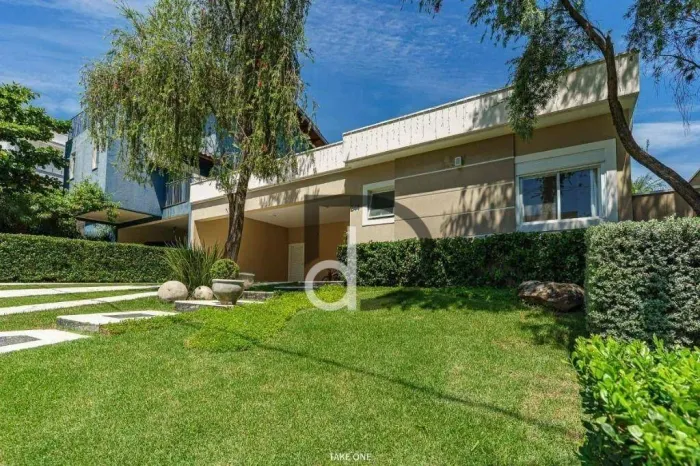Casa com 3 quartos à venda, 234 m² por R$ 1.760.000 - Condomínio Villagio di Verona - Vinh