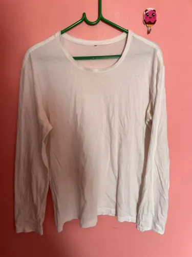 Camiseta branca de manga comprida TAM G