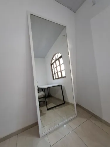 Espelho Grande de Chão/Parede c/ Moldura Branca (2,17m x 87cm)