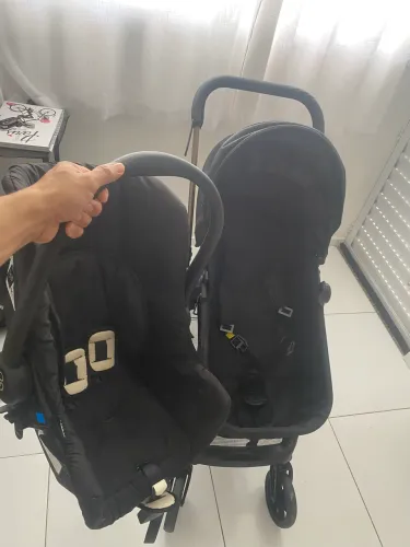 Kit carrinho e bebê conforto Galzerano