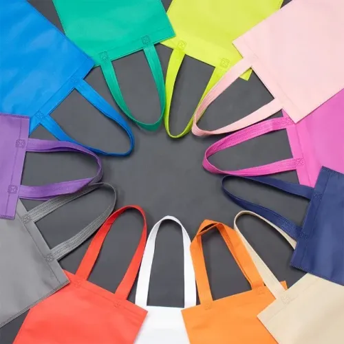 Sacola Personalizada em TNT com Alça 35cmx26cm - Atacado e Varejo - Brindeias