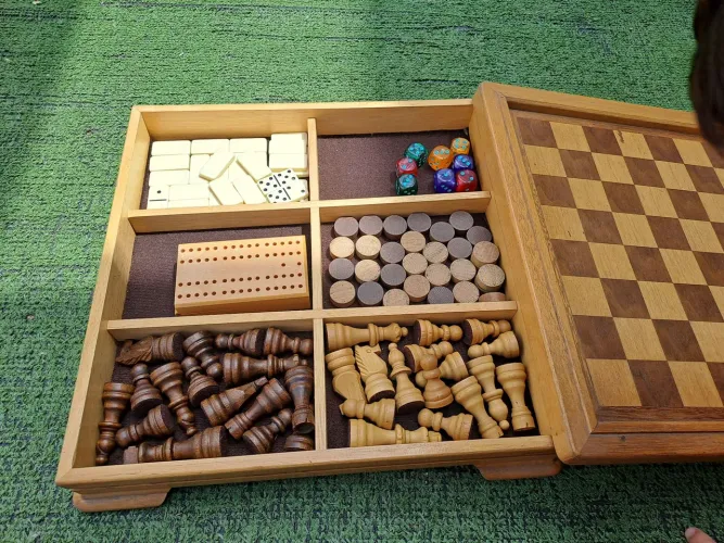 Jogo de Tabuleiro 4 em 1