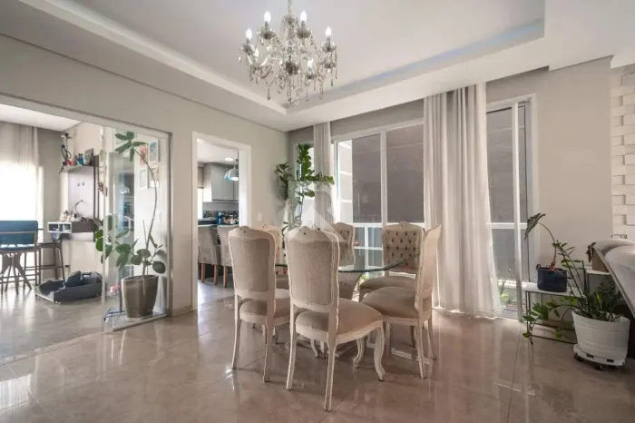 Casa de condomínio com quintal privativo, 3 quartos, 3 vagas à venda, 296 m² - Uberaba - C