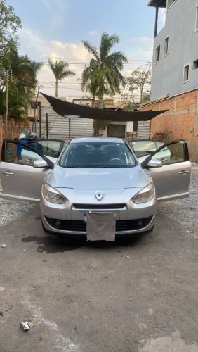 Renault fluence  dynamique 2.0 16v flex 4p 