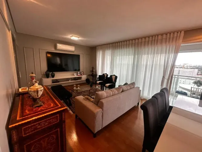 Apartamento no Edificio Avant Garde no Cambui em Campinas com 3 suites