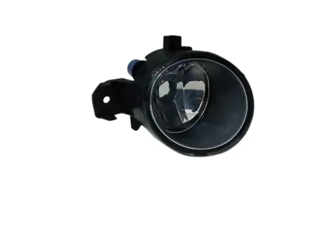 Farol Milha Esquerdo nissan March Sentra Versa 2014/2021