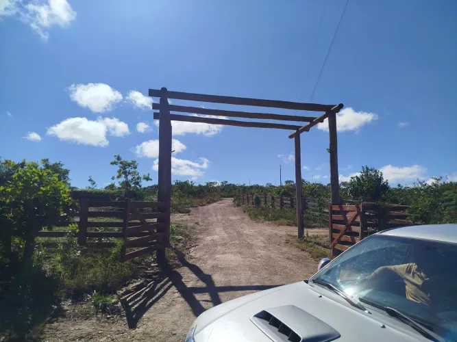 Vendo, um lote. 665 metros