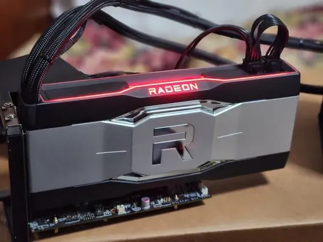 Placa de vídeo RX 6900 XT