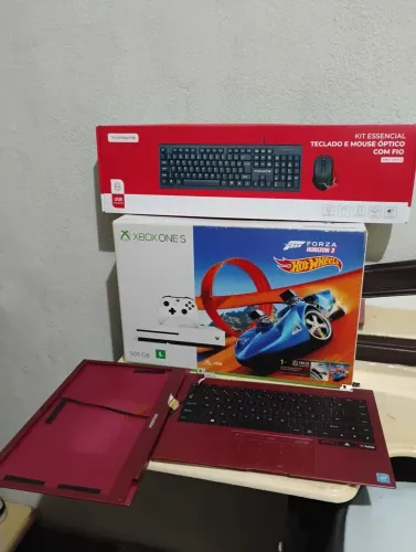 XBOX ONE S 500GB (LEIA A DESCRIÇÃO)