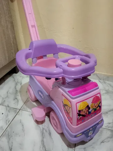 Carrinho de passeio musical