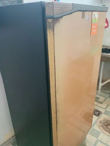 Estou vendendo uma geladeira usada valor 400 reais