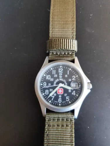 Relógio Swiss Military Vintage Swiss Made Quartz Perfeito 34mm Pulseira Nato 