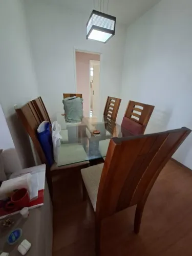 Vendo mesa de vidro retangular 6 lugares 