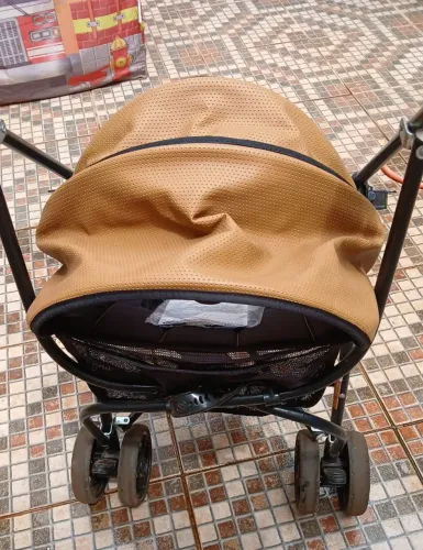 Carrinho de bebê Galzerano, super conservado.
