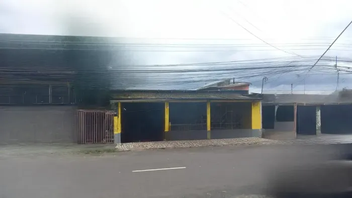 VENDO TERRENO MEDINDO - 16 X 78 - 1248 M2 M2 NA PRAÇA 14 DE JANEIRO!
