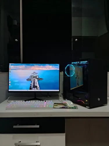 PC GAMER EM ÓTIMO ESTADO