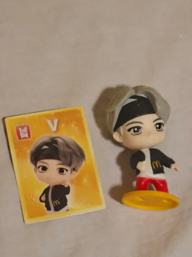 Boneco mcdonald's bts