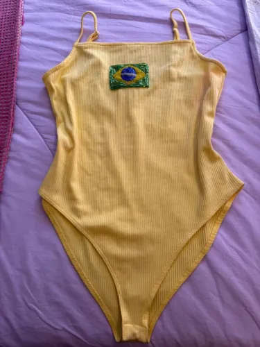 Looks bordados Brasil