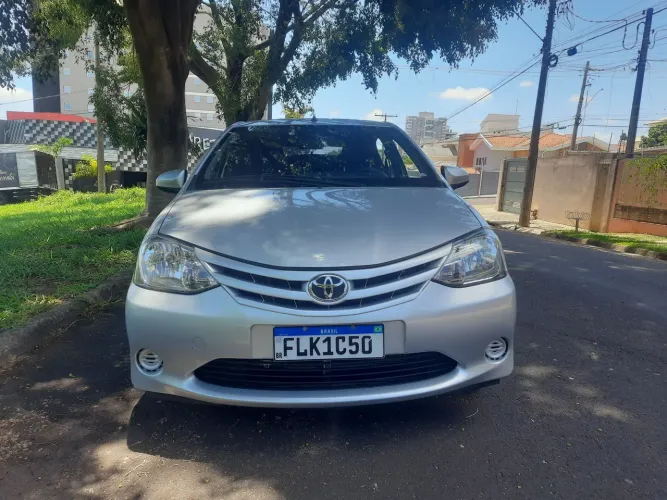 Toyota Etios X 1.3 Flex 16V 5P Mec. 2016
