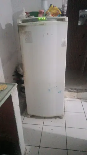 Geladeira gelo seco