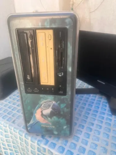 CPU e tela - precisa manutenção/reparar