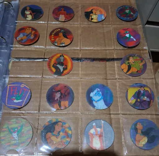 40 Triple tazos pocahontas disney