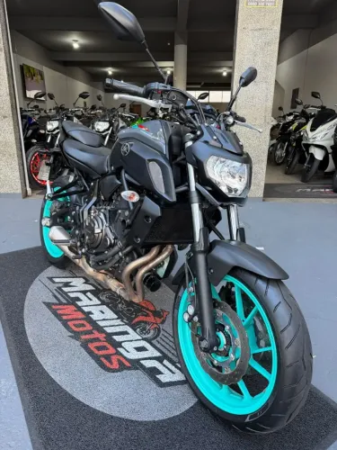 YAMAHA MT-07 2024 MUITO CONSERVADA - NA MARINGÁ MOTOS