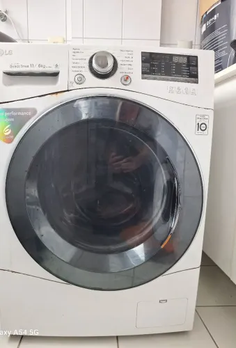 Lava e Seca LG Inverter Direct Drive 6kg - Para Conserto ou Peças