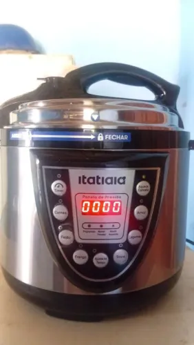 Panela de pressão elétrica itatiaia