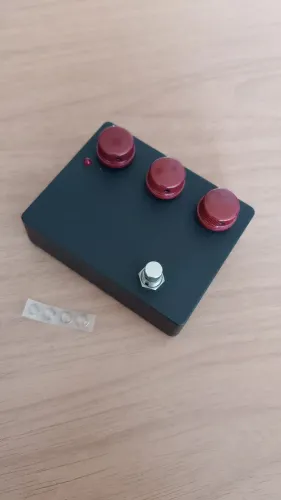 Pedal Kliché overdrive (klon) pedalpcb.com