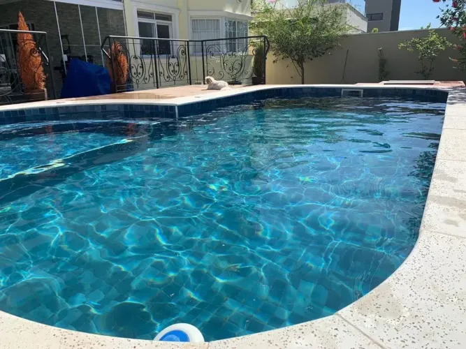 (R) Sobrado para venda tem 340 m com 4 quartos, 4 suíte - Piscina, Pomar - Urbanova