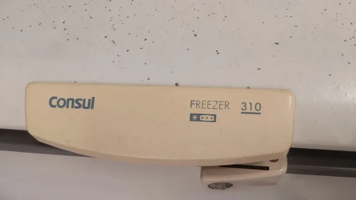Freezer consul