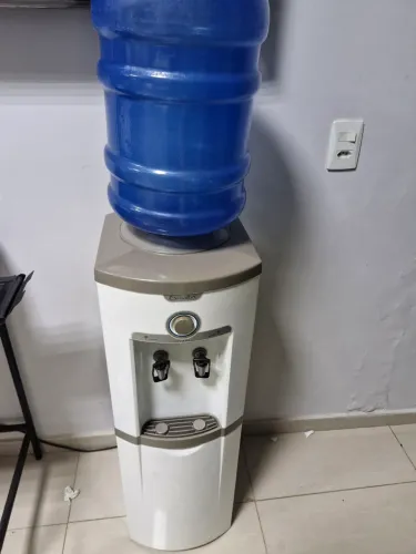 BEBEDOURO ESMALTEC COM COMPRESSSOR