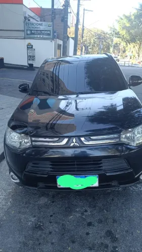 Mitsubishi Outlander 2.0 16V 160cv Aut. 2014