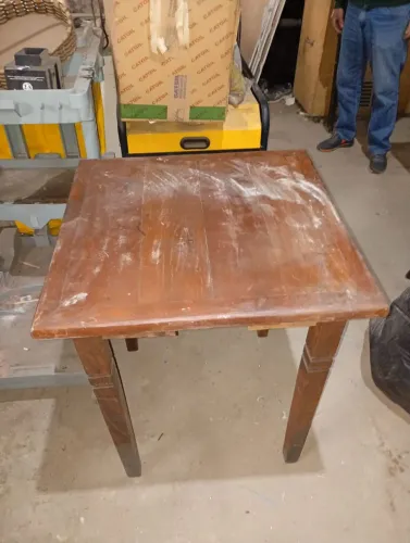 Legítima Mesa de Madeira Maciça, antiga, linda para sua casa ou decoração