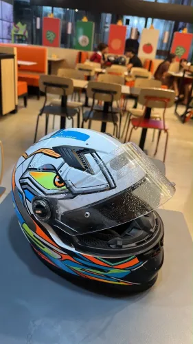 Capacete Ls2 pra vender ou trocar (tamanho 58) sem detalhes!