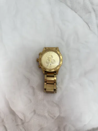 Relógio Nixon 5130 dourado