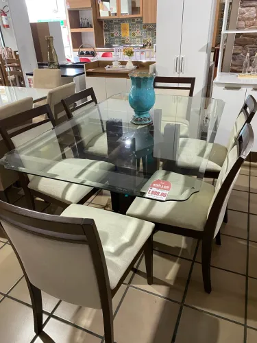 Mesa de jantar c/ 6 cadeiras madeira