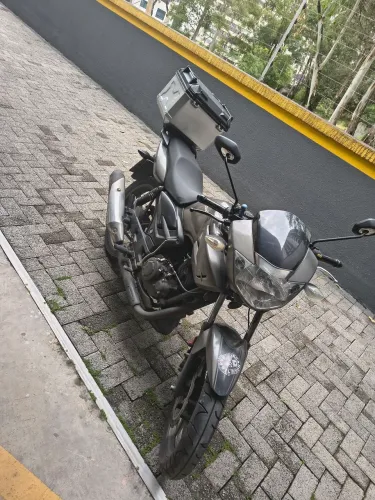Moto muito  boa 
