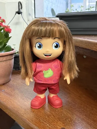 Boneca Gi Neto / Aventureira Vermelha
