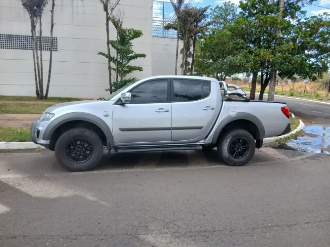 Mitsubishi L200 Triton HPE 3.2 CD TB Int.diesel MEC 2017