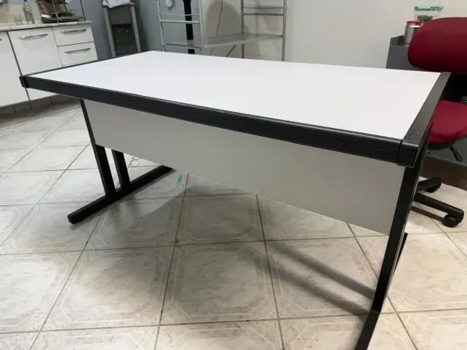 Mesa escritório