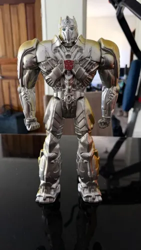 Boneco Optimus Prime Transformers