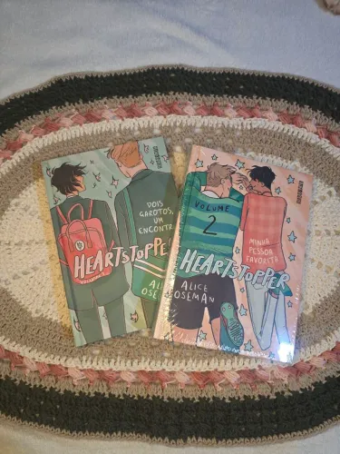 Livro Heartstopper 1 e 2