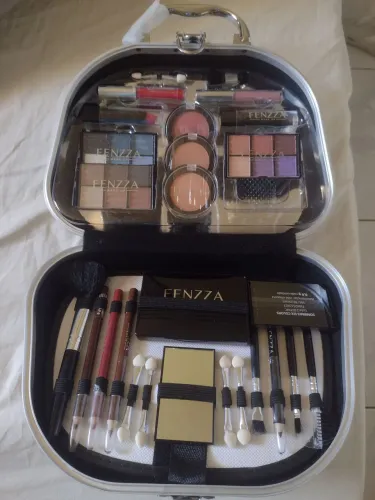 Maleta de maquiagem fenzza