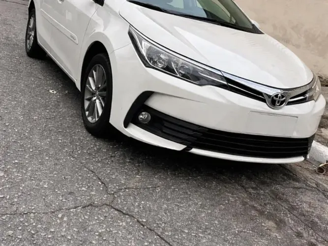 Corolla a venda