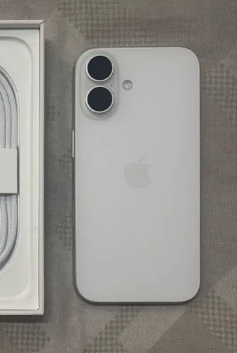iPhone 16