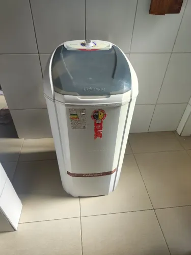 Tanquinho p lavar roupa Colormaq 