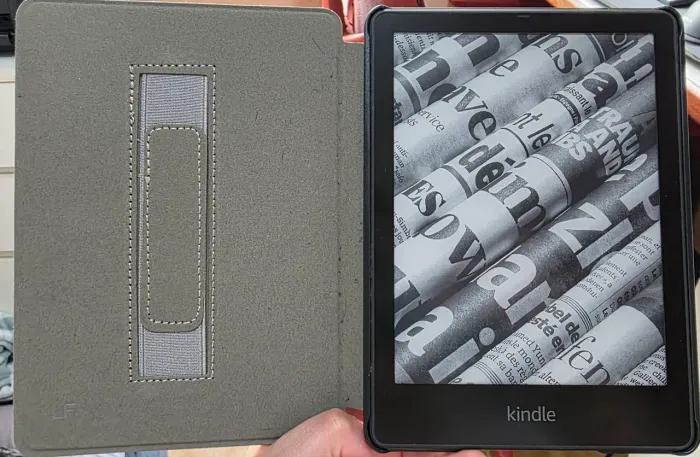 Kindle paperwhite signature edition - 11ª geração + 3 capas